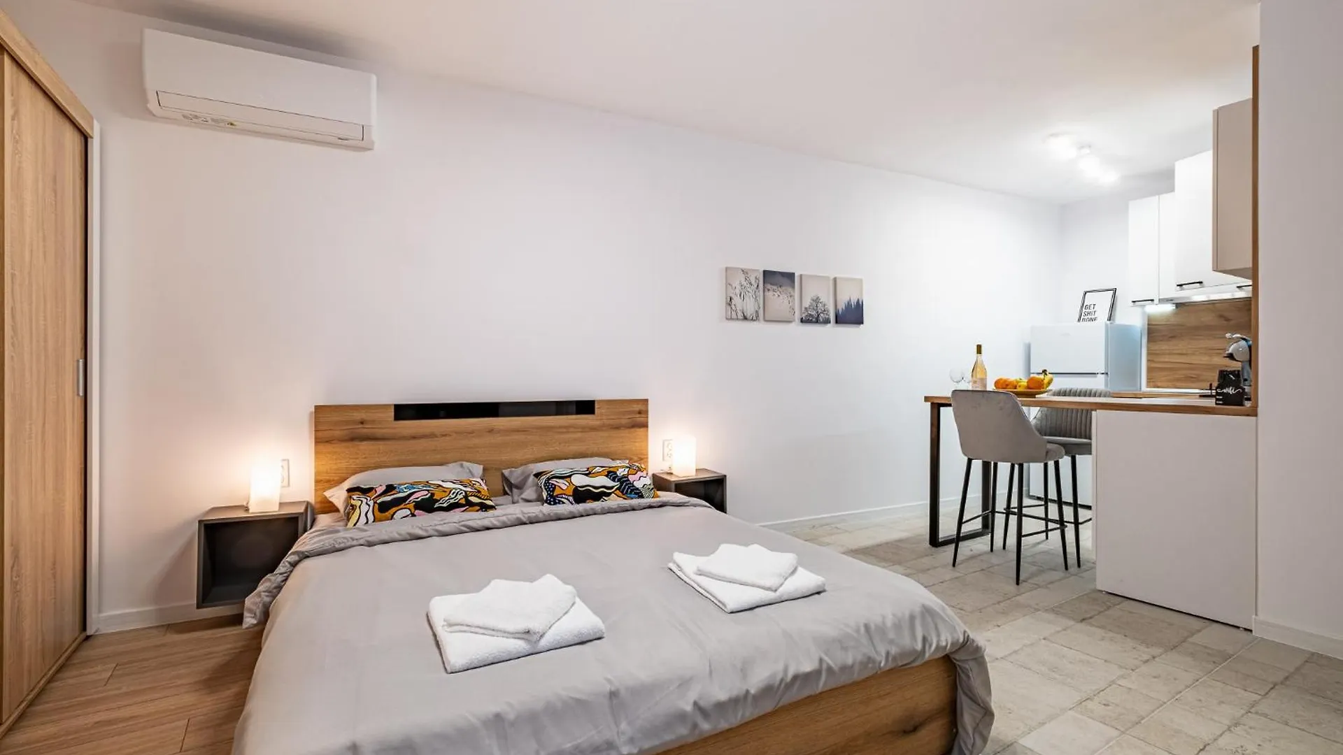 Cozy Central Apartment Varna & Parking Bulgaria