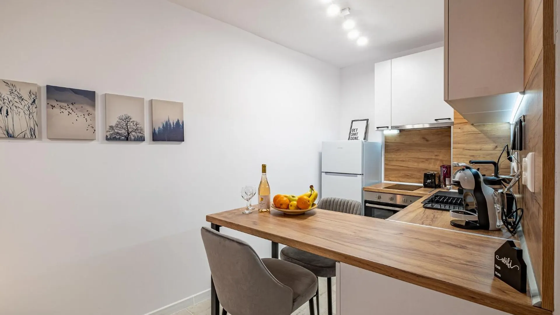 Cozy Central Apartment Varna & Parking Bulgaria