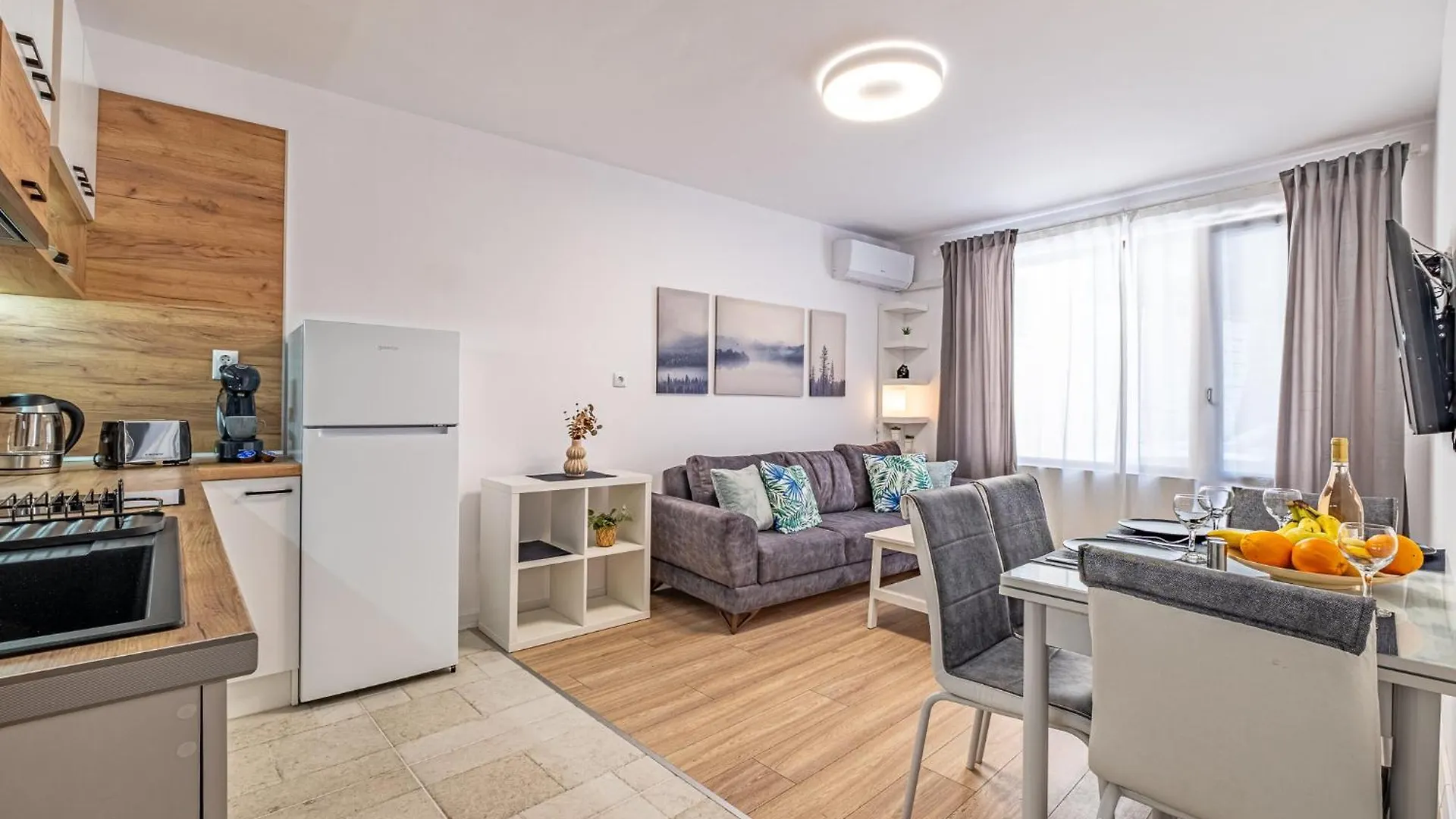 Cozy Central Apartment Varna & Parking Bulgaria