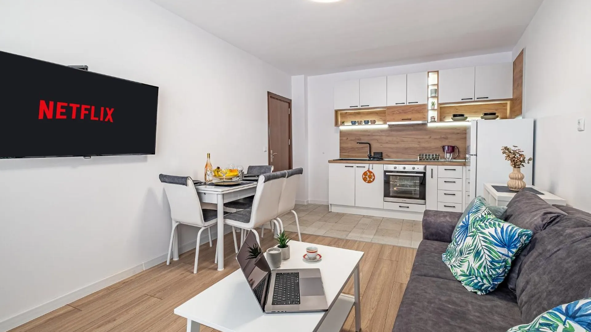 Cozy Central Apartment Varna & Parking Bulgaria